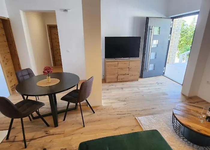 Lidija Apartment Starigrad Paklenica