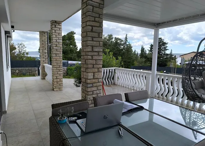 Διαμέρισμα Lidija *