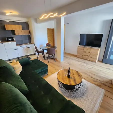 Lidija Apartment *